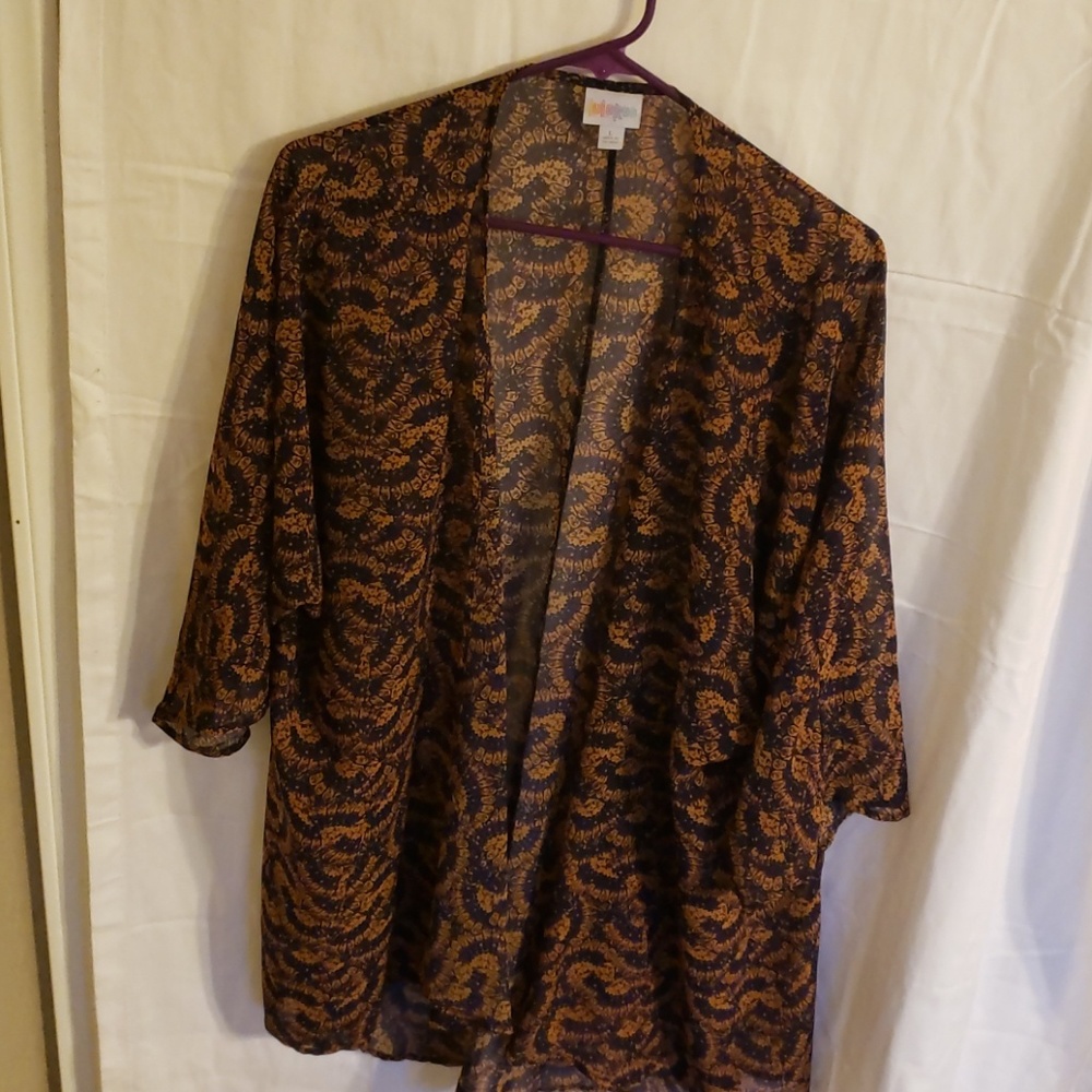 👀 LuLaRoe Shirly